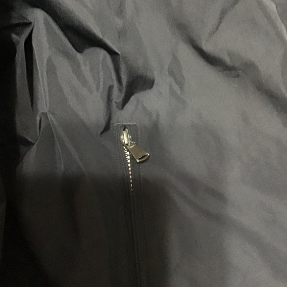 💚 3/$25 Van Heusen large black jacket with silver zipper - Picture 10 of 10